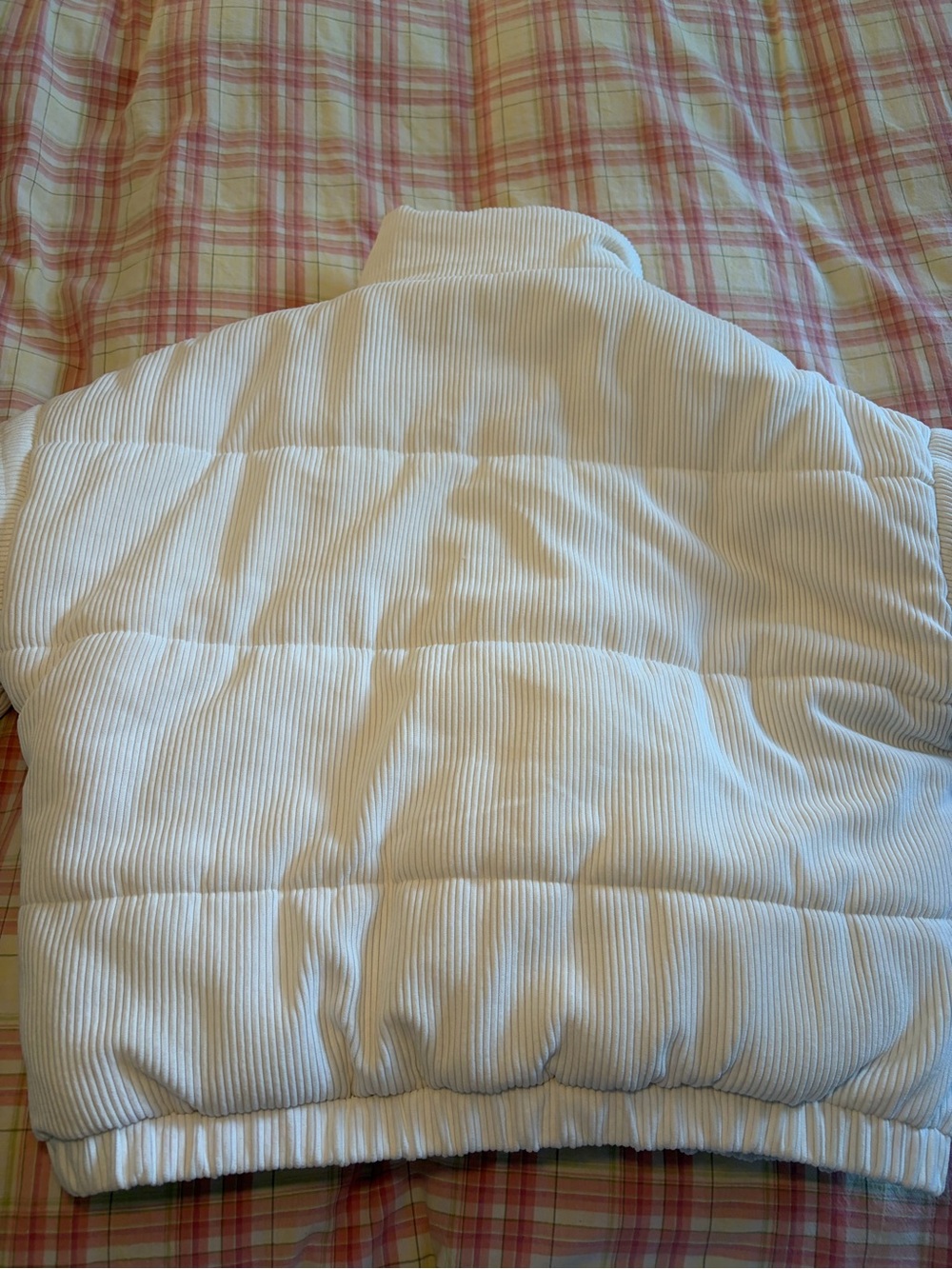 White Puffer Jacket - Picture 6 of 7